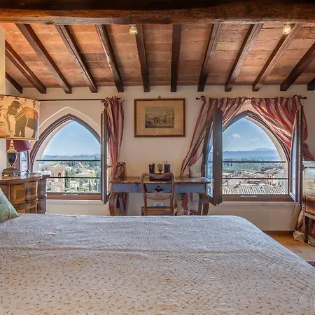 Town House Happy Life Cetona *